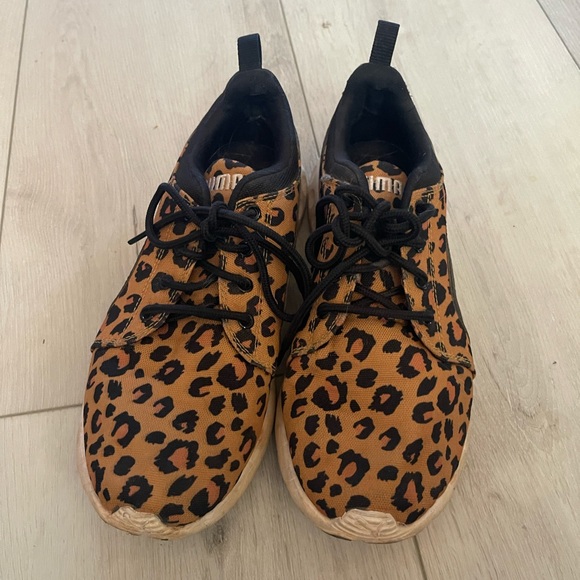 Leopard print sneakers - 8 - Picture 2 of 2